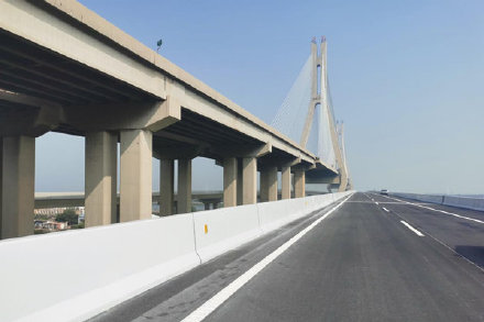 长深高速公路扩建工程海河特大桥顺利完成交工验收