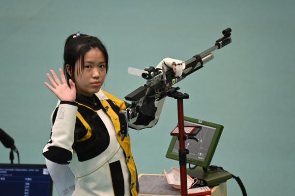 全运会丨射击女子10米气步枪:王芝琳夺冠 杨倩获铜牌
