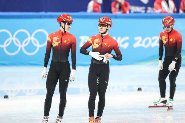 北京冬奥会中国短道速滑队开练