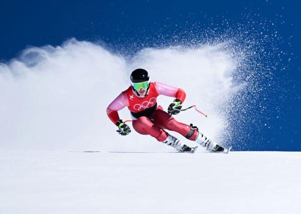 新华社记者张晨霖摄近日,北京冬奥会高山滑雪比赛的官方训练出现因