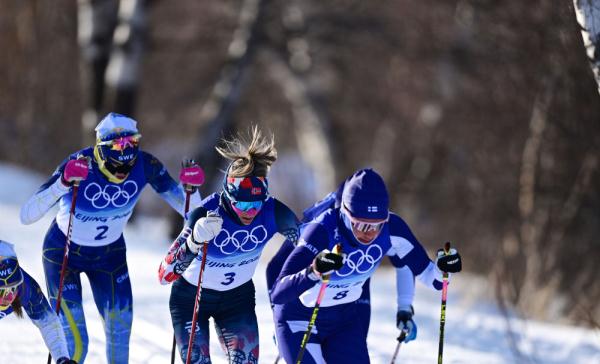 北京冬奥会越野滑雪女子双追逐比赛赛况