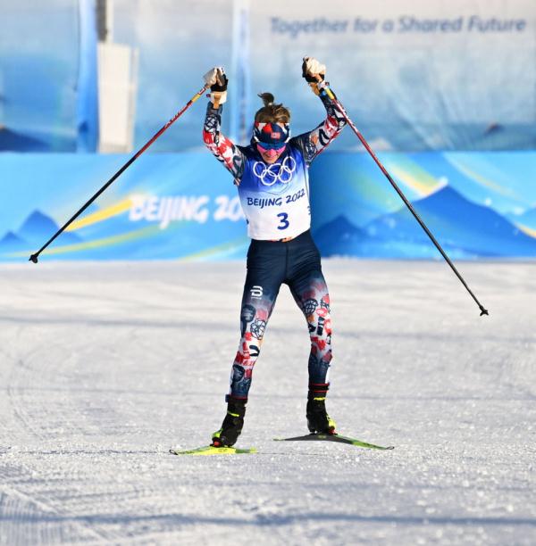 北京冬奥会越野滑雪女子双追逐比赛赛况