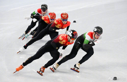 短道速滑男子1000米比赛高清大图来了