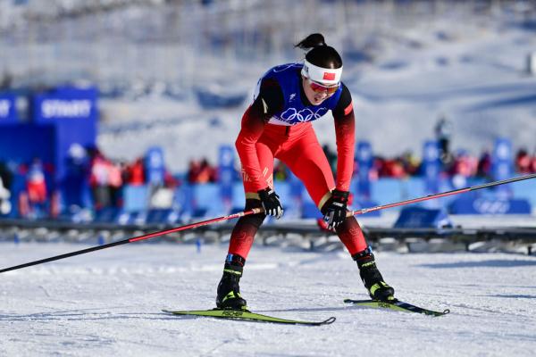 北京冬奥会中国选手征战越野滑雪女子个人短距离自由技术资格赛