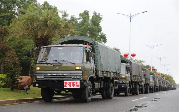 直击海军学兵汽车驾驶训练现场