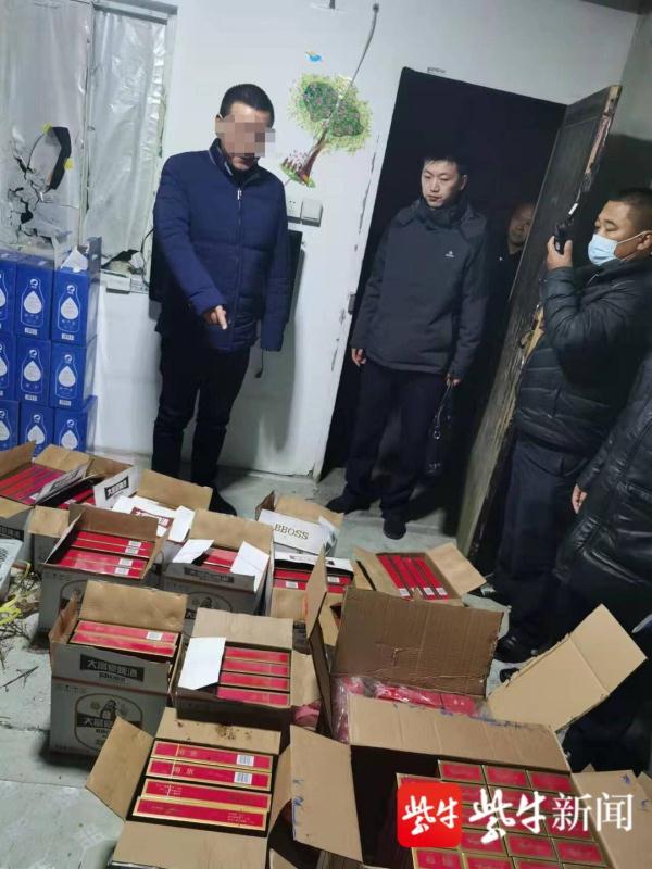 江苏阜宁警方摧毁一制售假烟的网络组织
