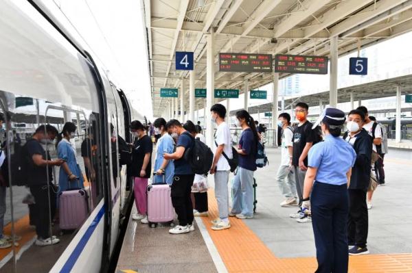 西安至北京最快4小时11分6月20日零时调图