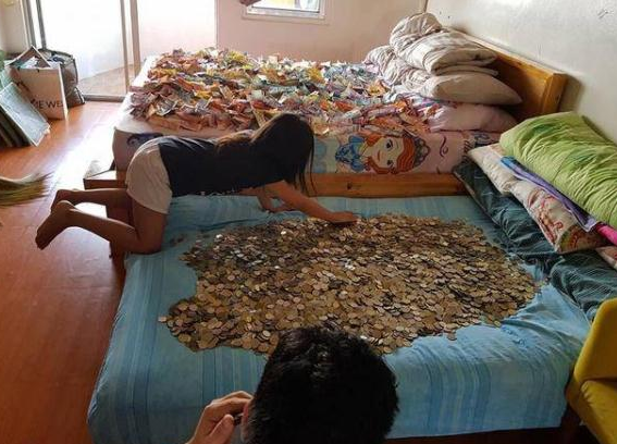 自制超大储钱罐,一家人订下目标,一年后满屋子钱!
