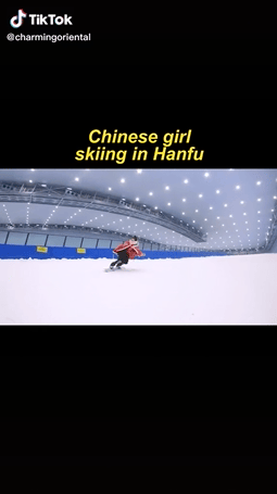 热点 | 穿汉服滑雪的小姐姐火到海外！“冰雪功夫”厉害了~