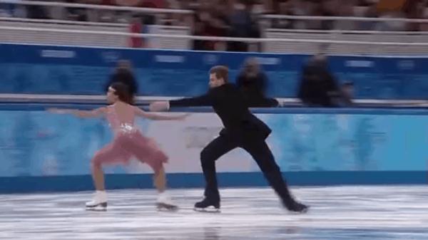 北京冬奥会中国花滑队首秀要来啦 快来解锁观赛必备知识点→ 北京冬奥会中国花滑队首秀要来啦 快来解锁观赛必备知识点→