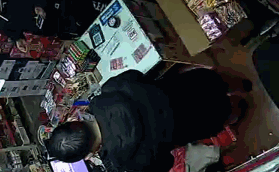 说好的中国人不骗中国人呢？顾客扫码未付钱 店家崩溃：遭了好几次