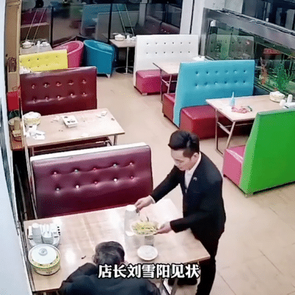 “我没钱,不吃饭!”七旬老人进店蹭暖,小店这样招待他... “我没钱,不吃饭!”七旬老人进店蹭暖,小店这样招待他...