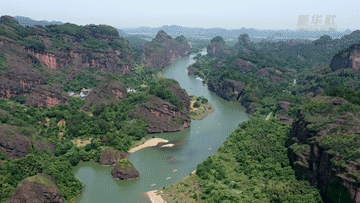 汉服小姐姐带你寻梦龙虎山 汉服小姐姐带你寻梦龙虎山