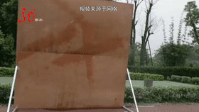 疼！哈尔滨小伙喝果汁，瓶盖直接崩到脸上！鼻子出血，左眼球挫伤......