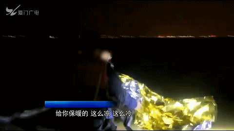 海水没过脖子了！孕妇清晨欲轻生，厦门“旱鸭子”民警紧急救援！