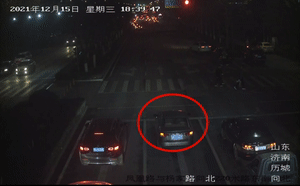 为了这颗救命药，交警在晚高峰上演“飙车”