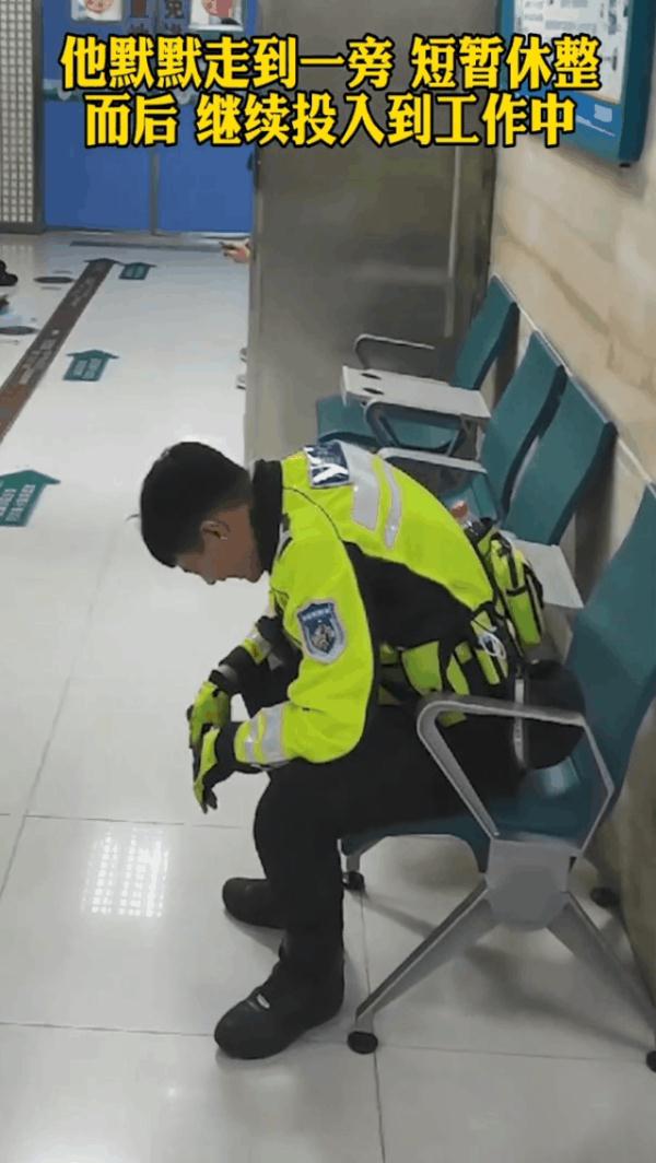 抱着受伤女孩一路狂奔，他自己却瘫倒在医院