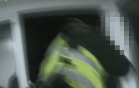 14岁男孩要跳楼，知道原因后，民警把他爸爸骂了一顿