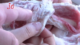 吓人！新买的猪肉里有“痘”，这还能吃吗？赶紧听听专家怎么说