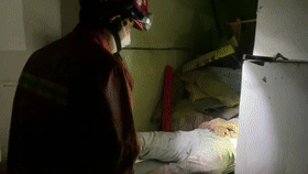 一男子在KTV上洗手间，突然人“不见”了？