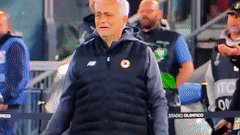 被岁月抚平的白发魔鬼，不只安西教练，也有洒泪的穆里尼奥