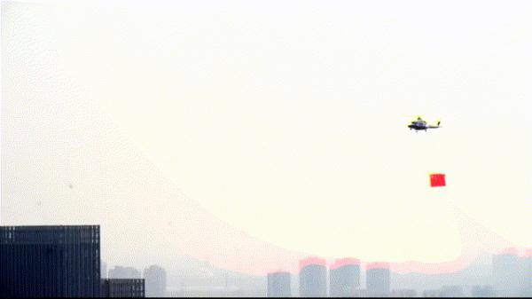 这对警察兄弟，是真帅！
