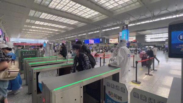 又能听到地铁报站声了！去火车站要提前多久到？有什么要求？