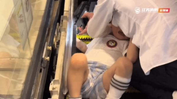 三天两起！孩子大喊“救救我”，家长可千万别马虎！