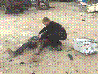 北京一大爷钓鱼时被电伤,命悬一线…法院这么判了! 北京一大爷钓鱼时被电伤,命悬一线…法院这么判了!