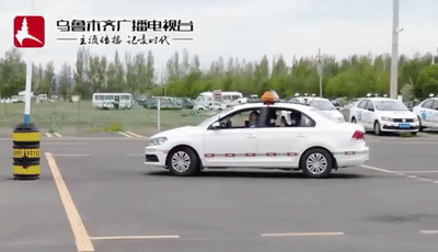 真·老司机!85岁成功考取驾照! 真·老司机!85岁成功考取驾照!