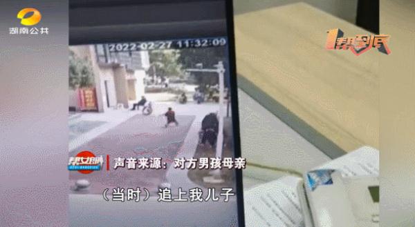 两个孩子发生争执，一方家长出手“帮忙”：崽，打回来！
