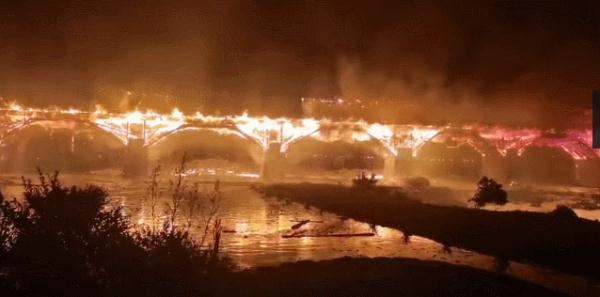 心痛！中国现存最长木拱廊桥被烧毁，当地公安刑侦部门已介入