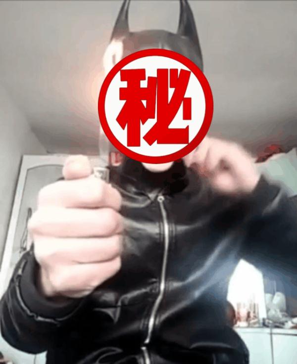 为博眼球咬爆打火机？快停手！