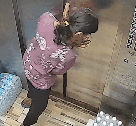 玻璃挡住电梯门，怎么想的呢！？