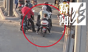 忍住不笑!上海宝妈崩溃求助:孩子的书包弄丢了,要重补一个月作业?! 忍住不笑!上海宝妈崩溃求助:孩子的书包弄丢了,要重补一个月作业?!