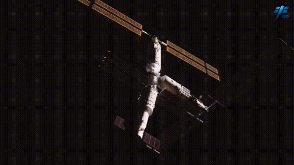 空间站如何实现用电自由？带你了解“太空电站”