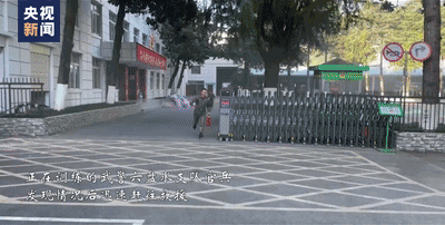 “孩子！我的孩子还在里面”5岁儿童被困火场 消防和武警联手救援