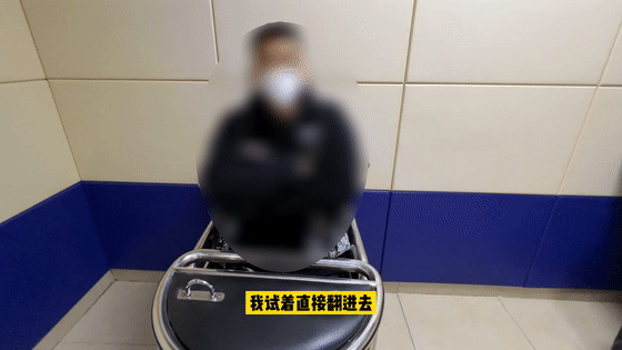 男子想问女邻居借点猫粮 竟从18楼翻窗入户盗窃近3万财物