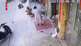 这样的粗心太可怕!28天女婴差点失去双眼... 这样的粗心太可怕!28天女婴差点失去双眼...