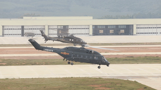 火遍全网的95后直-20女飞，实力有多强？