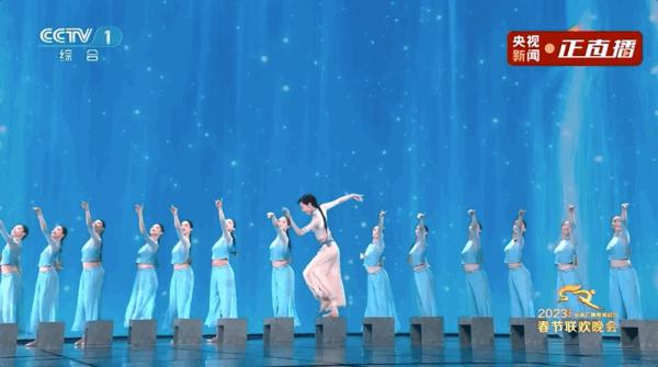 惊艳全网的《碇步桥》，背后的故事更美！