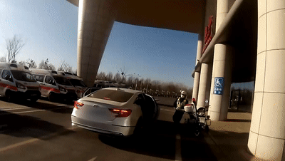 急！幼童高烧晕厥，交警7分钟紧急送医