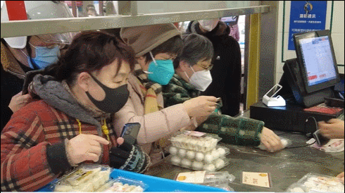 十五的月亮十六圆!上海阿姨爷叔排队6小时买的汤圆,到底啥味道? 十五的月亮十六圆!上海阿姨爷叔排队6小时买的汤圆,到底啥味道?