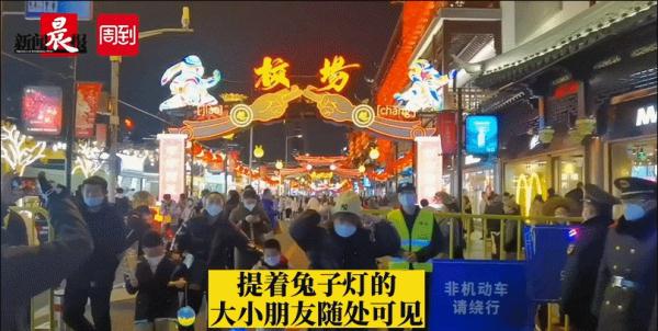 十五的月亮十六圆!上海阿姨爷叔排队6小时买的汤圆,到底啥味道? 十五的月亮十六圆!上海阿姨爷叔排队6小时买的汤圆,到底啥味道?