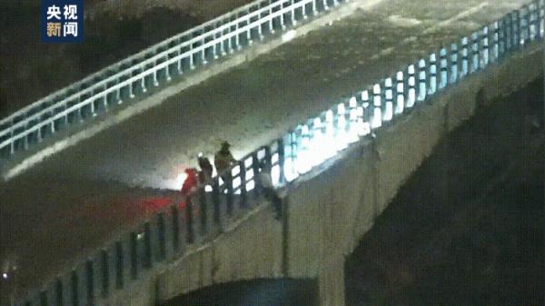 外卖超时？小哥正在送“忘”仔！