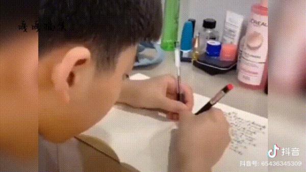 “早上6点多起床补作业，该！”《寒假作业》大戏上映中……