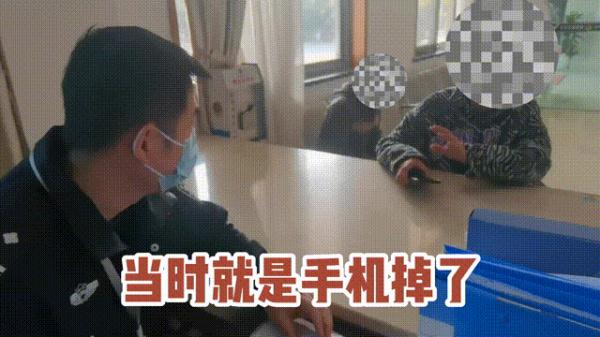 高速惊险一幕！司机乘客双双跳车……