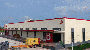 新华全媒+丨“智”在生产线：看“智能木匠”如何生产家具