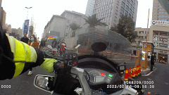 一路“狂飙”！交警为断指男子开启送医“绿色通道”