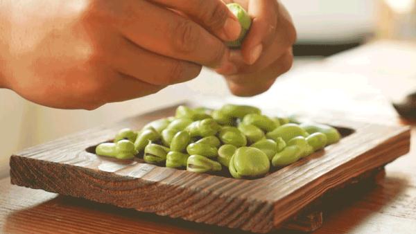 时鲜货来了！价钿不便宜，为了这一口春的味道，150元/斤，冲不冲？